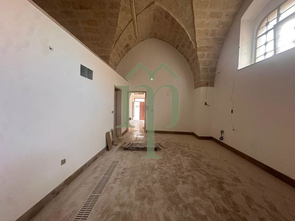 Erhvervsejendom i San Vito dei Normanni, Brindisi - foto 5